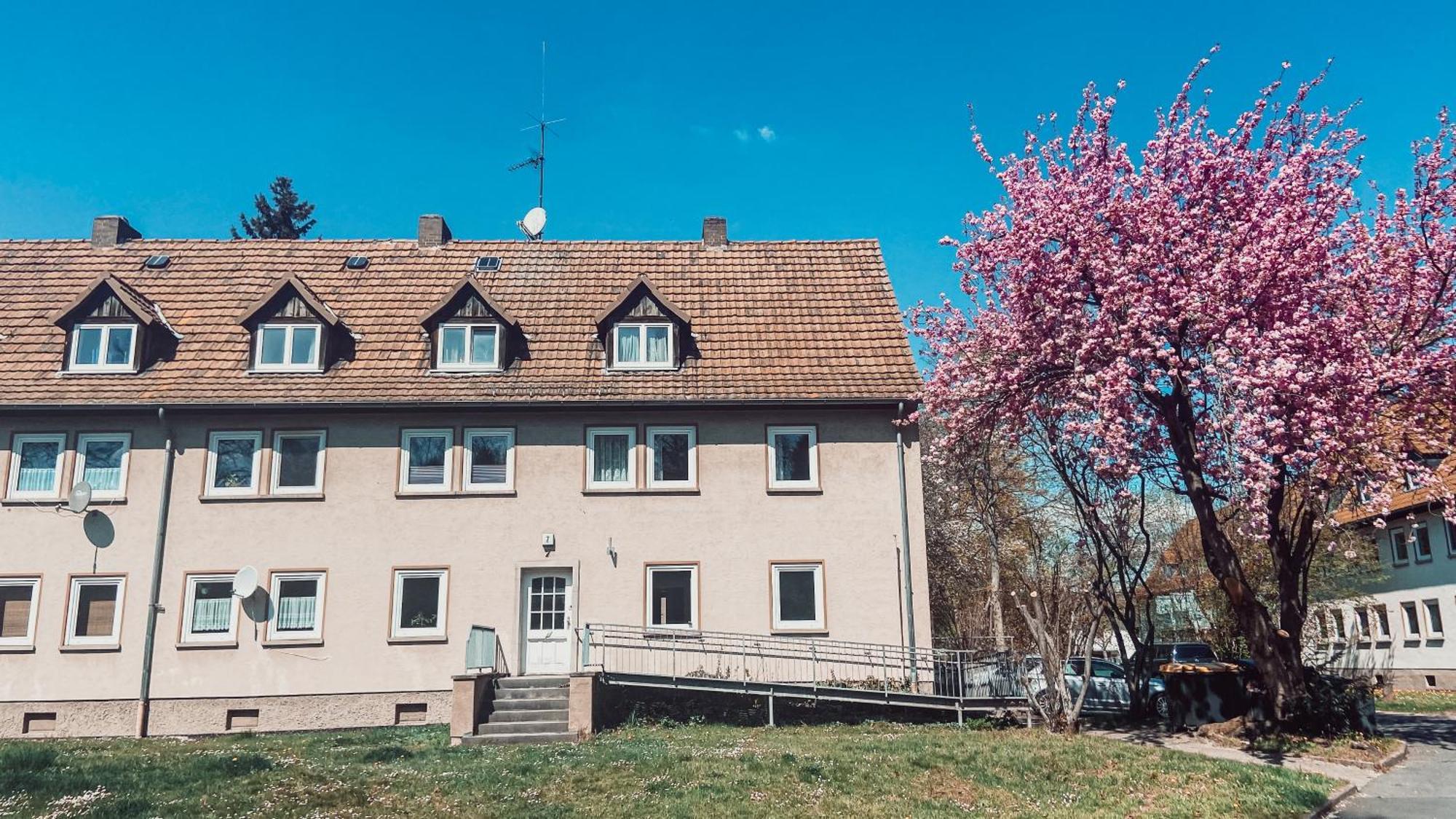 Apartments Cassel - Mit Smart Tv Und Parkplaetzen - Fuer Singles, Paare, Familien Und Gruppen Exterior photo